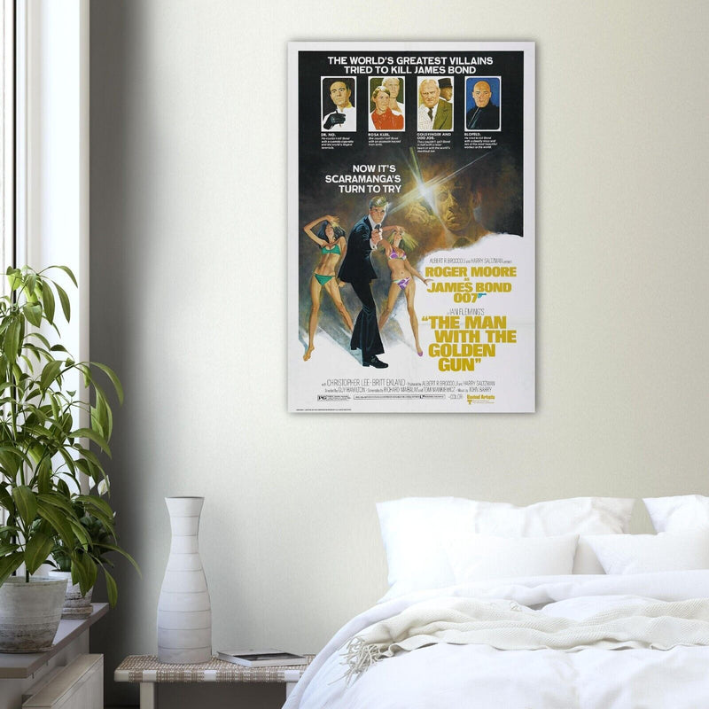 The Man with the Golden Gun - James Bond 007 Movie Poster - US Version