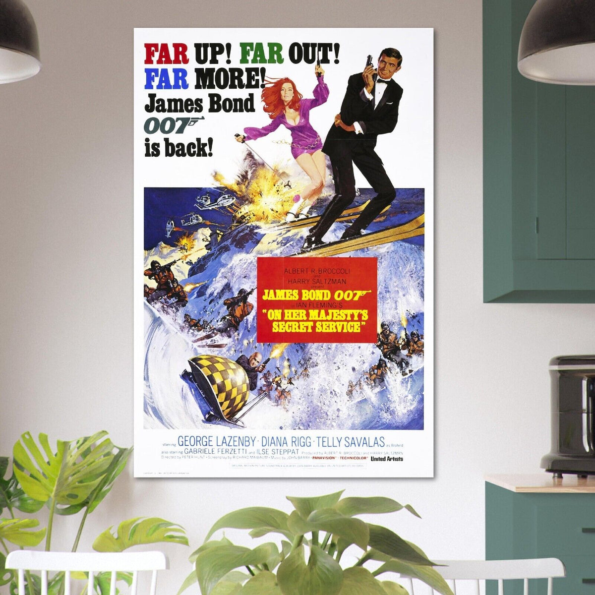 On Her Majesty's Secret Service - James Bond 007 Movie Poster - US Version #1